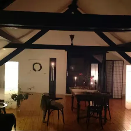 Stilvolle Atelierwohnung - Naehe Bundespolizei Appartement