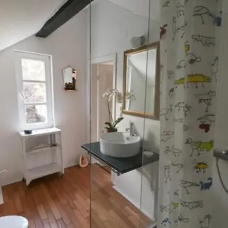 Stilvolle Atelierwohnung - Naehe Bundespolizei Appartement *